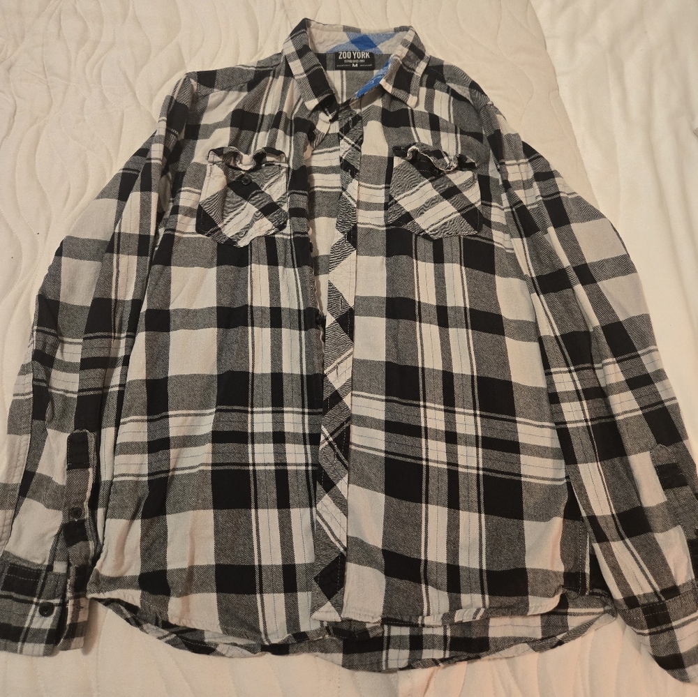 Zoo York Black and White Plaid Casual Button Down Shirt